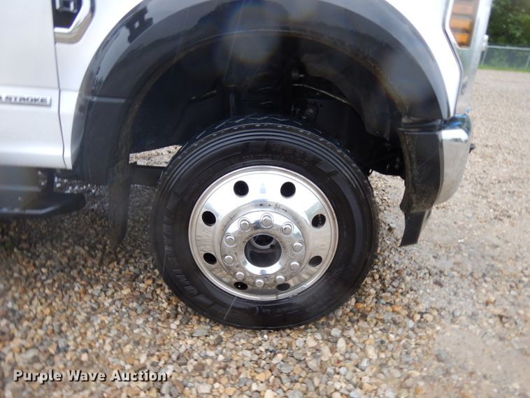 image for item IT9468 2019 Ford F550  rollback truck