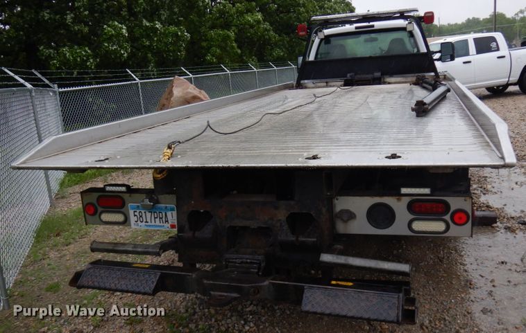 image for item IT9469 2008 Ford F550  rollback truck