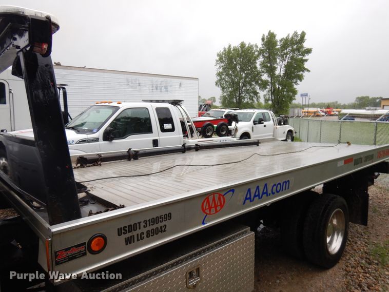 image for item IT9469 2008 Ford F550  rollback truck