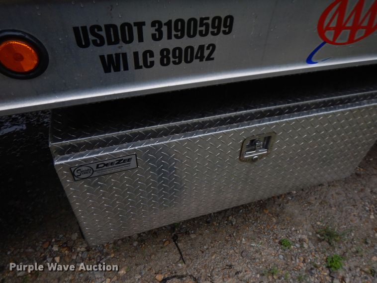 image for item IT9469 2008 Ford F550  rollback truck