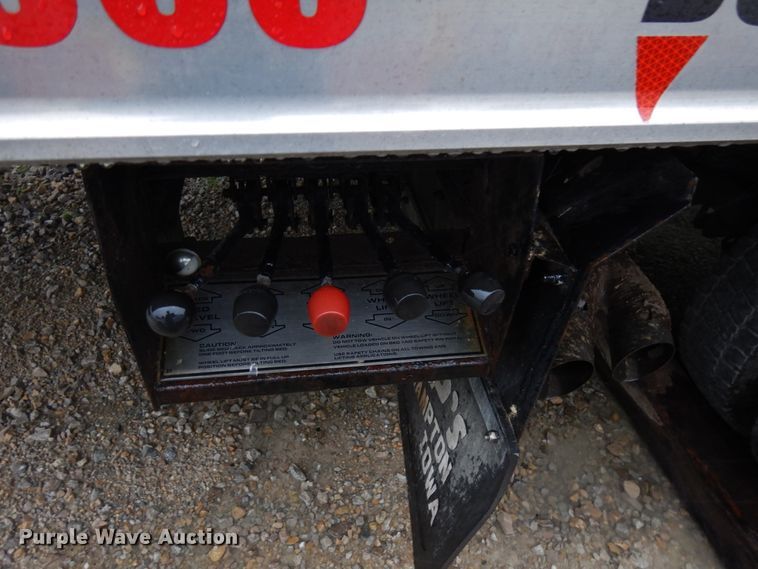 image for item IT9469 2008 Ford F550  rollback truck