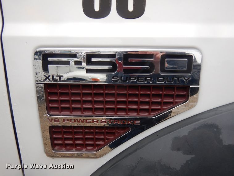 image for item IT9469 2008 Ford F550  rollback truck