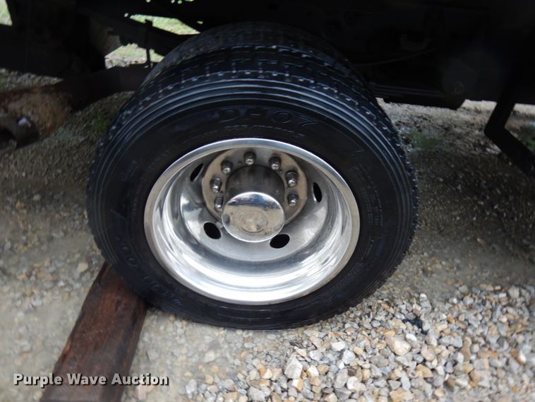 image for item IT9469 2008 Ford F550  rollback truck