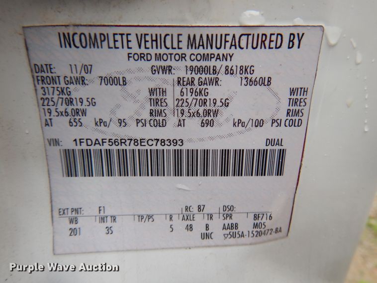 image for item IT9469 2008 Ford F550  rollback truck