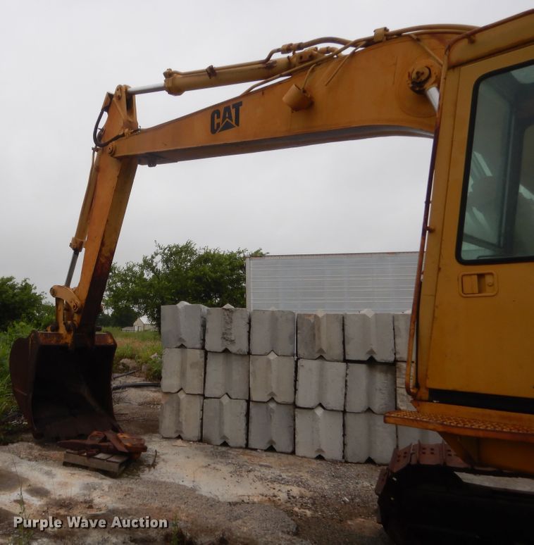 image for item IT9511 1979 Caterpillar 225  excavator