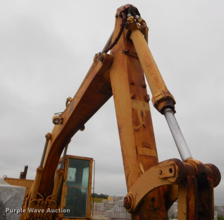 image for item IT9511 1979 Caterpillar 225  excavator