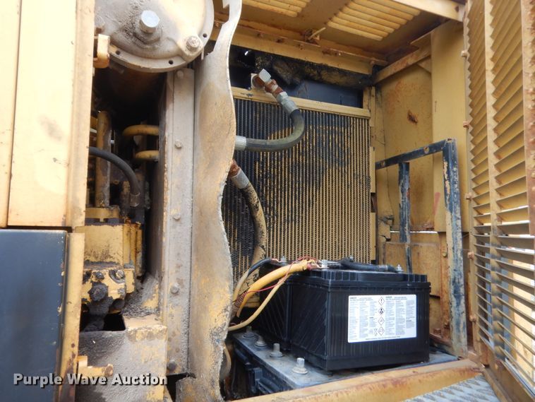 image for item IT9511 1979 Caterpillar 225  excavator