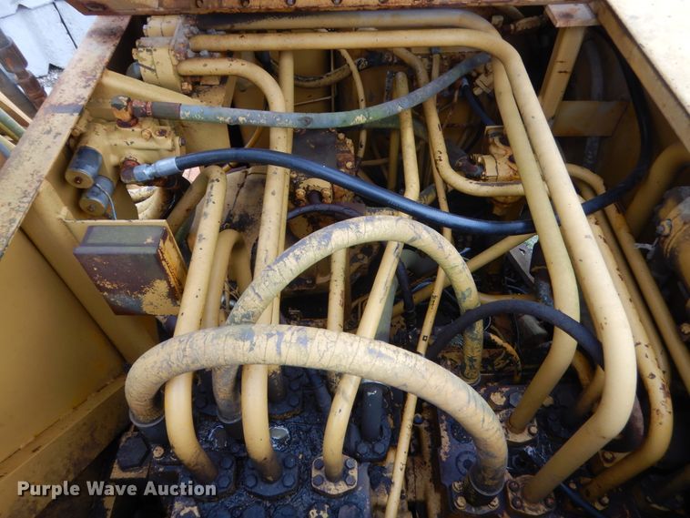 image for item IT9511 1979 Caterpillar 225  excavator