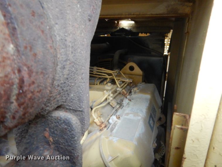 image for item IT9511 1979 Caterpillar 225  excavator