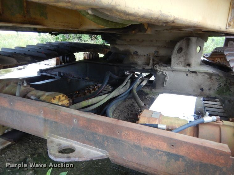 image for item IT9511 1979 Caterpillar 225  excavator