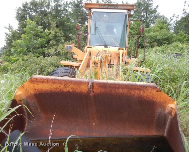 image for item IT9512 1993 Hyundai HL17  wheel loader