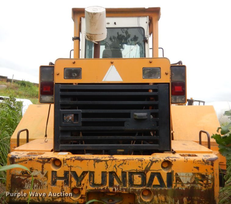 image for item IT9512 1993 Hyundai HL17  wheel loader