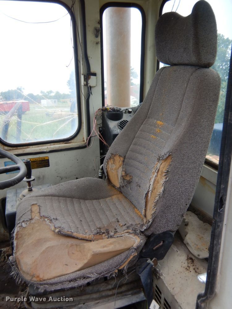 image for item IT9512 1993 Hyundai HL17  wheel loader