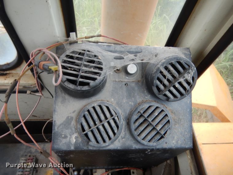 image for item IT9512 1993 Hyundai HL17  wheel loader