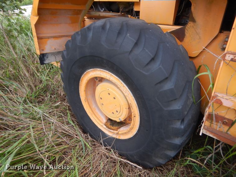 image for item IT9512 1993 Hyundai HL17  wheel loader