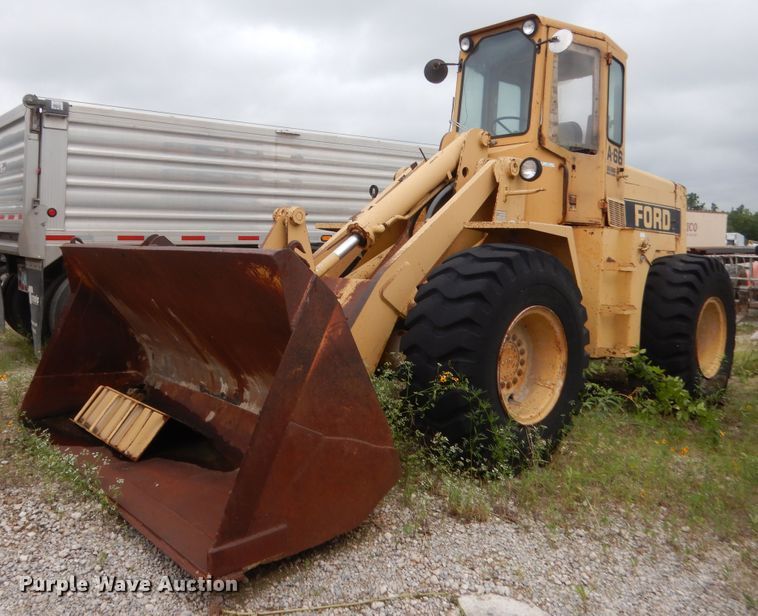 image for item IT9513 1982 Ford A66  wheel loader