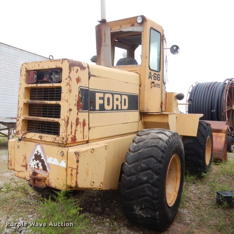 image for item IT9513 1982 Ford A66  wheel loader