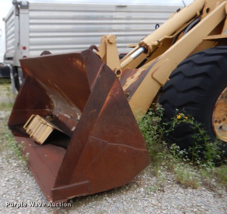 image for item IT9513 1982 Ford A66  wheel loader