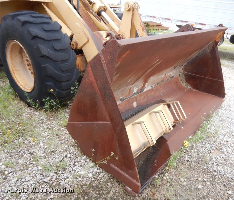 image for item IT9513 1982 Ford A66  wheel loader