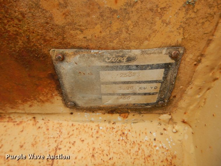 image for item IT9513 1982 Ford A66  wheel loader