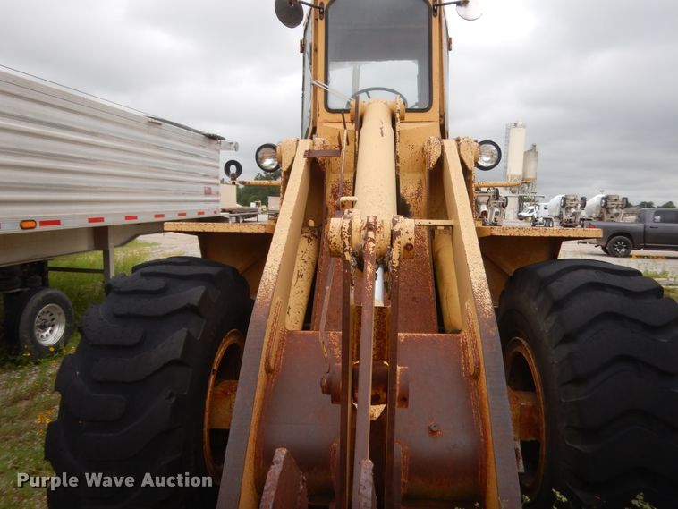 image for item IT9513 1982 Ford A66  wheel loader