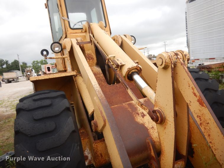 image for item IT9513 1982 Ford A66  wheel loader