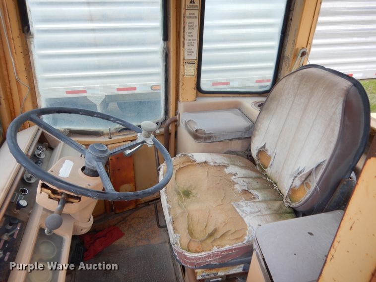 image for item IT9513 1982 Ford A66  wheel loader