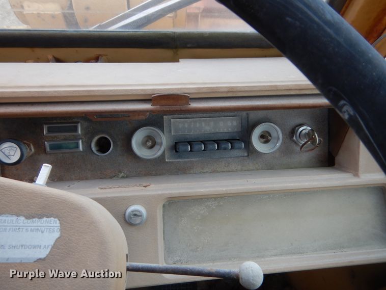 image for item IT9513 1982 Ford A66  wheel loader