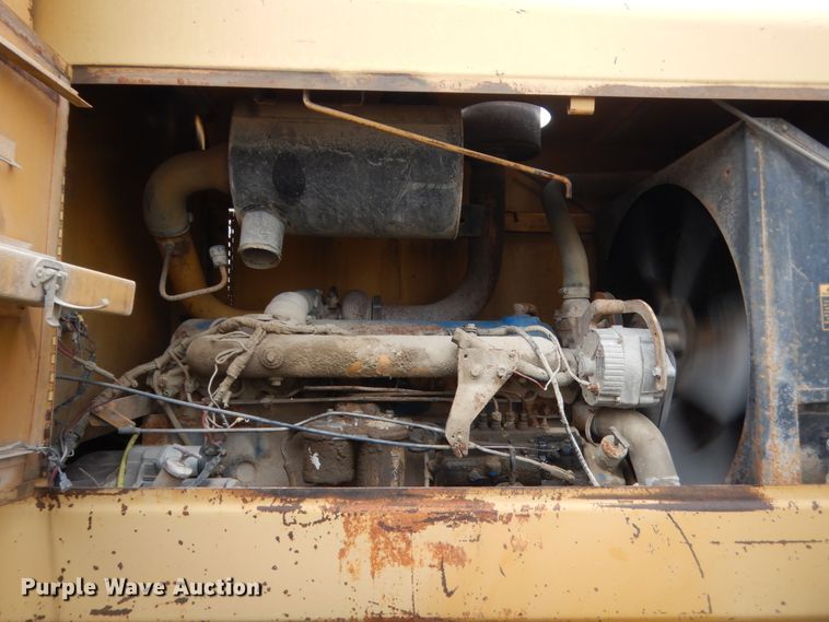 image for item IT9513 1982 Ford A66  wheel loader