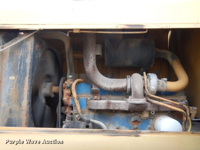 image for item IT9513 1982 Ford A66  wheel loader