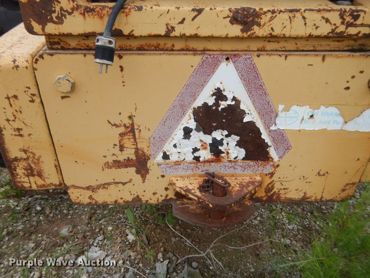 image for item IT9513 1982 Ford A66  wheel loader