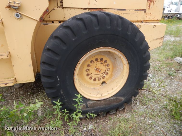 image for item IT9513 1982 Ford A66  wheel loader