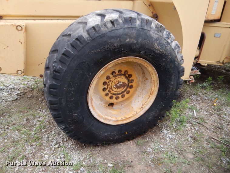 image for item IT9513 1982 Ford A66  wheel loader
