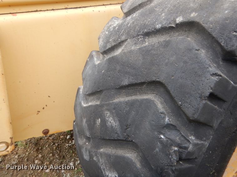 image for item IT9513 1982 Ford A66  wheel loader