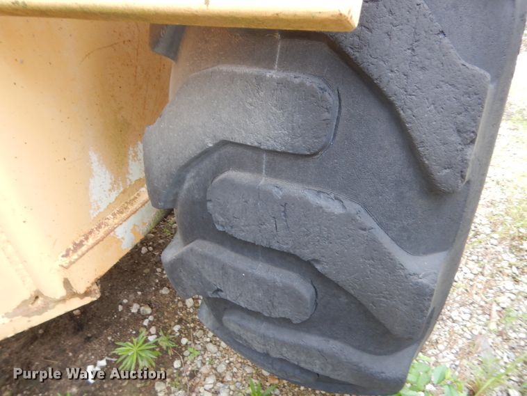 image for item IT9513 1982 Ford A66  wheel loader