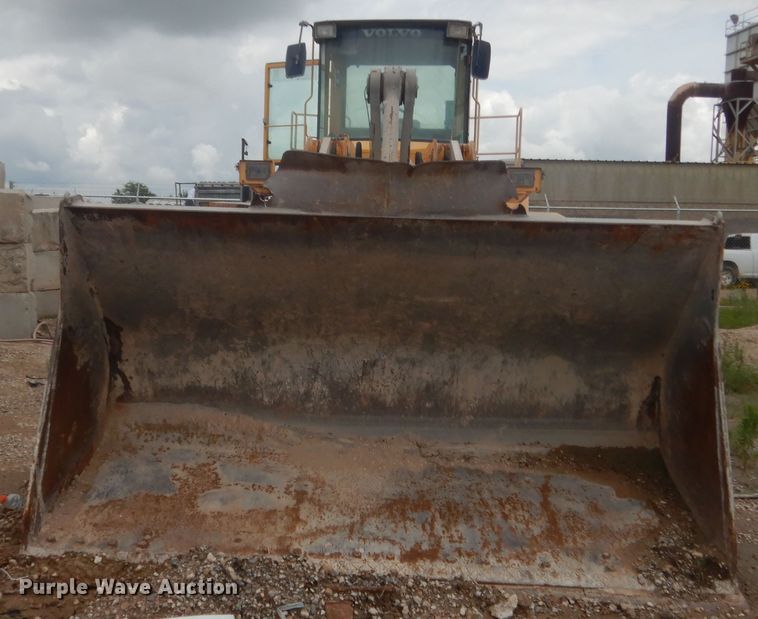 image for item IT9514 1997 Volvo L180C  wheel loader