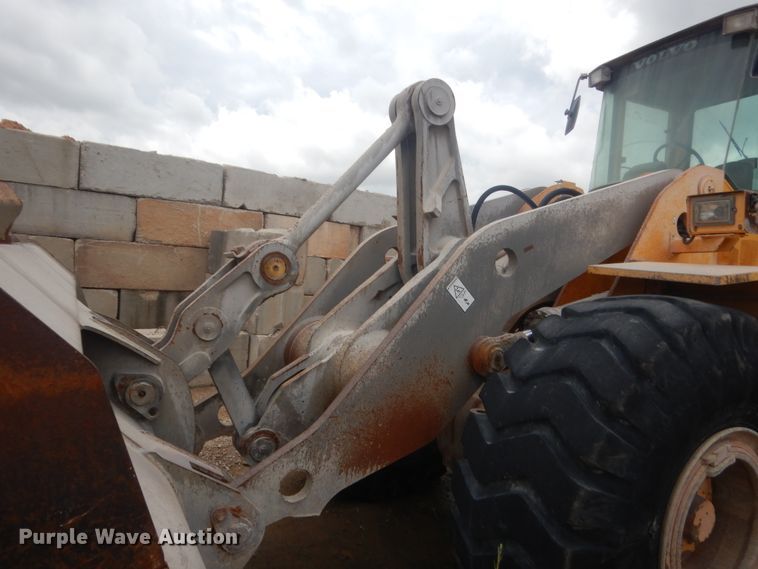 image for item IT9514 1997 Volvo L180C  wheel loader
