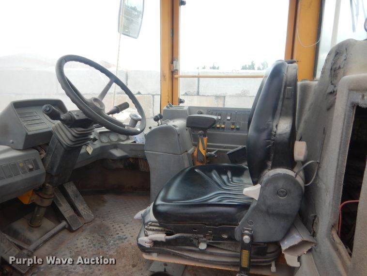 image for item IT9514 1997 Volvo L180C  wheel loader