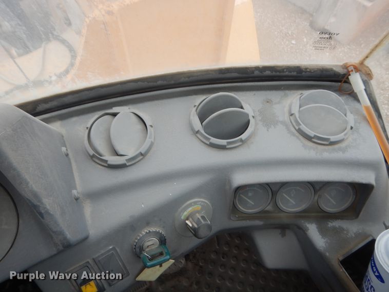 image for item IT9514 1997 Volvo L180C  wheel loader