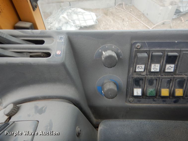image for item IT9514 1997 Volvo L180C  wheel loader