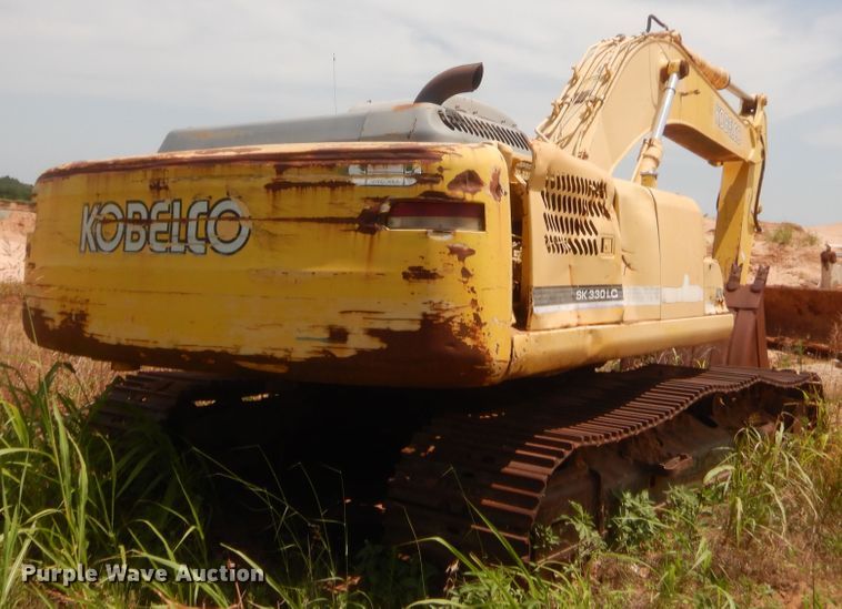 image for item IT9516 2001 Kobelco SK330LC  excavator