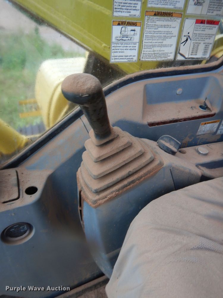 image for item IT9516 2001 Kobelco SK330LC  excavator