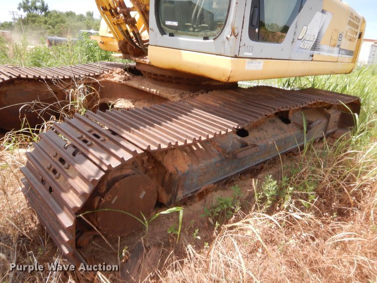 image for item IT9516 2001 Kobelco SK330LC  excavator