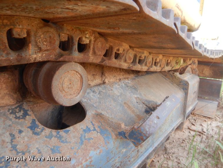 image for item IT9516 2001 Kobelco SK330LC  excavator