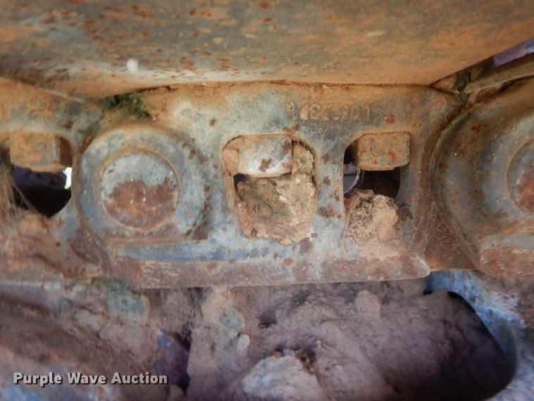 image for item IT9516 2001 Kobelco SK330LC  excavator