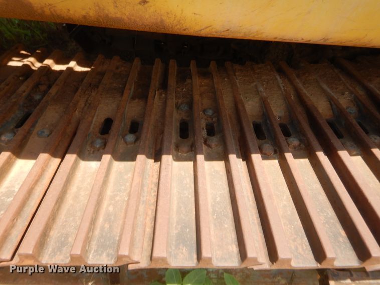 image for item IT9516 2001 Kobelco SK330LC  excavator