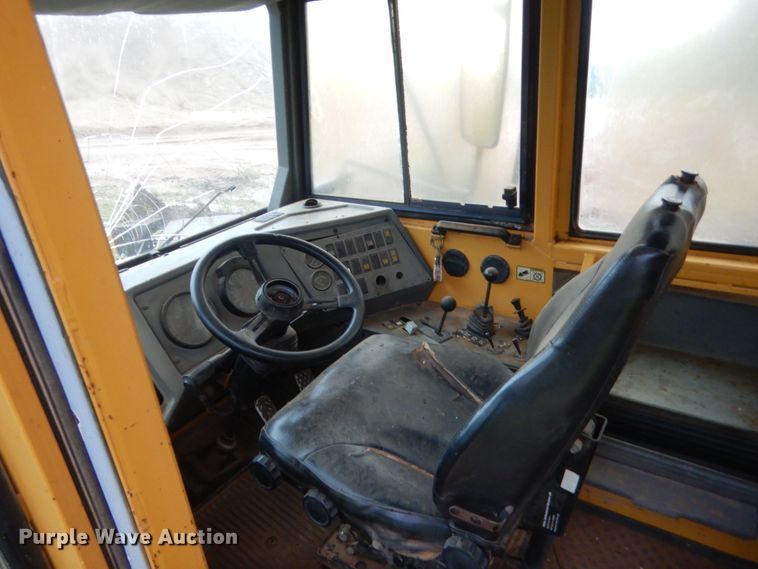 image for item IT9518 1997 Volvo A35C  haul truck