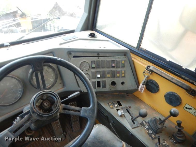 image for item IT9518 1997 Volvo A35C  haul truck