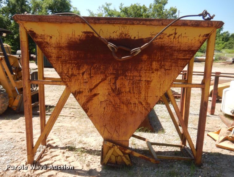 image for item IT9557 Aggregate bucket