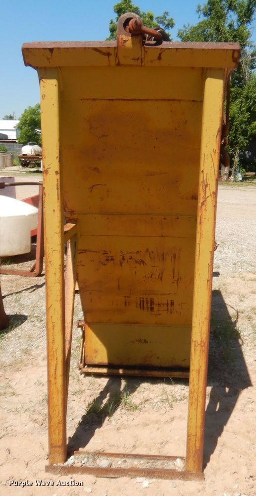 image for item IT9557 Aggregate bucket